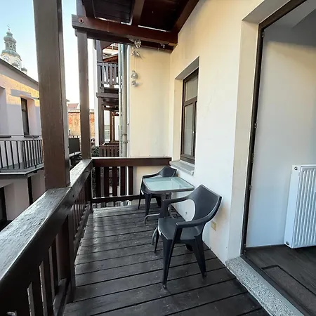 Apartmenthaus Zentrum 아파트 도벨른