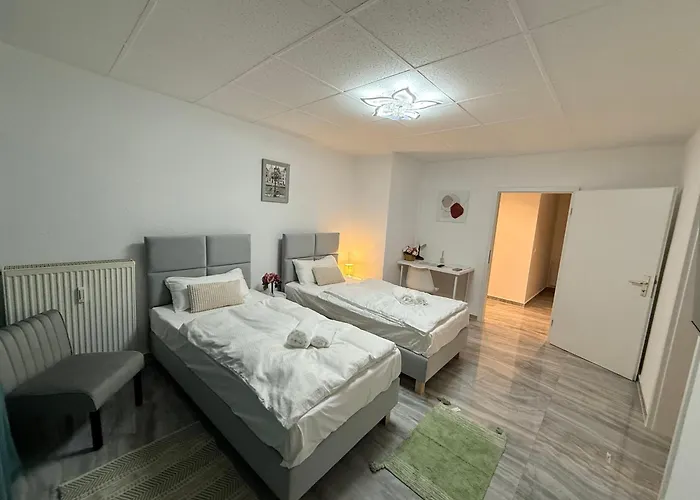 شقة Apartmenthaus Zentrum *